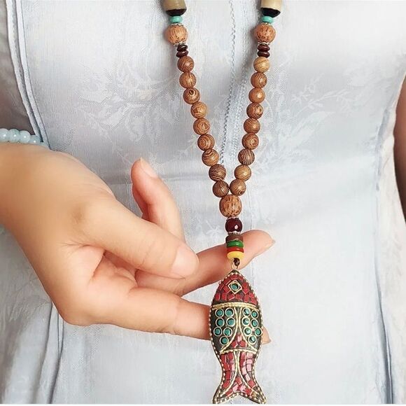 🐟 Vintage long wooden beaded attractive necklace 🐟 - Picture 4 of 4